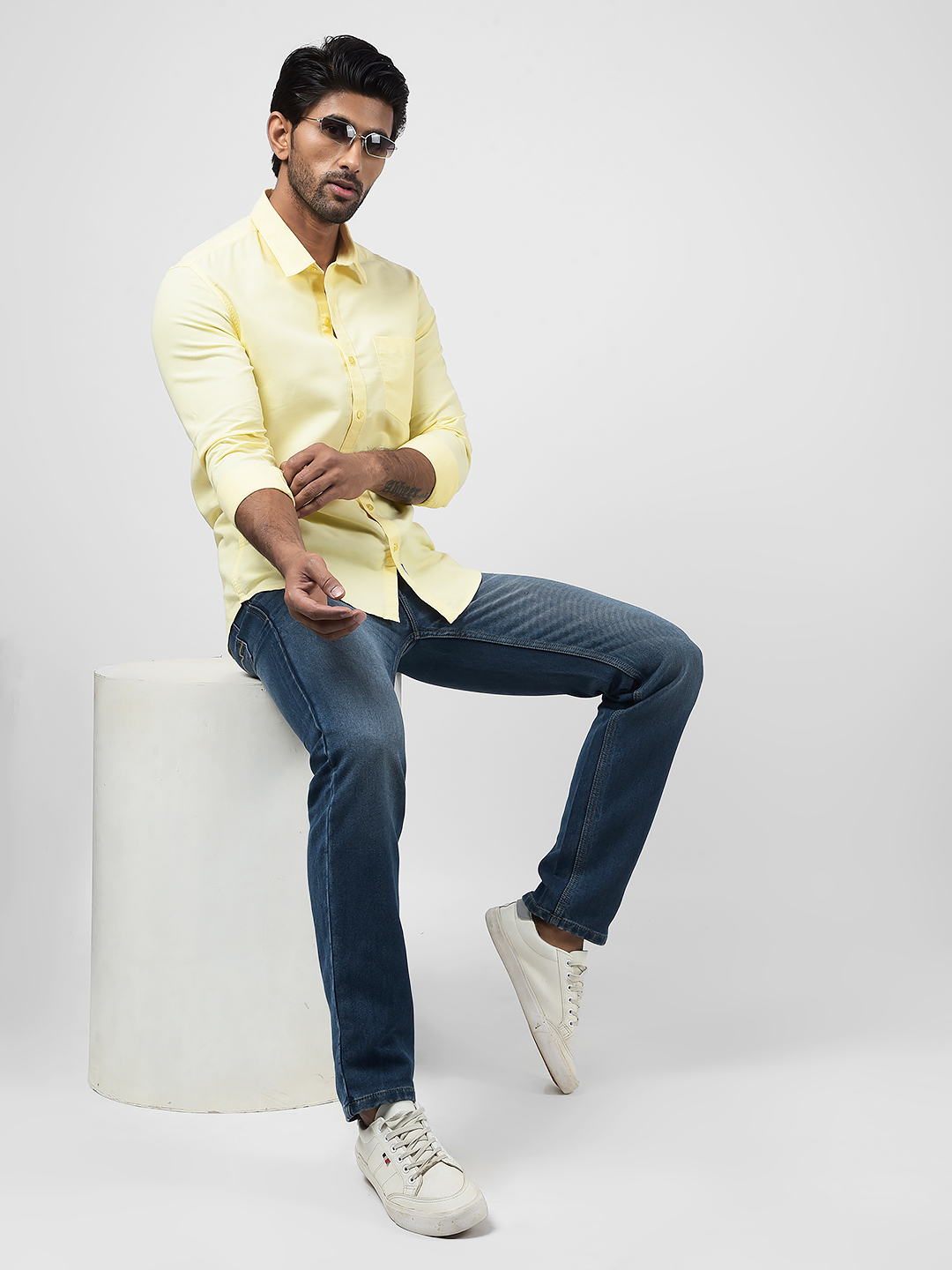 Numero Uno Men Solid Dark Blue Jeans